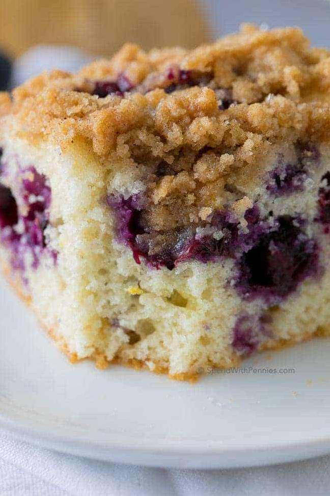  A deliciously buttery and moist crumb cake dotted with fresh blueberries.
