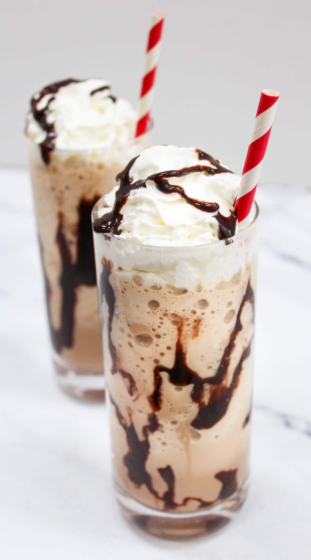  A perfect blend of coffee, chocolate, and ice, this frappe is sure to satisfy all your cravings.