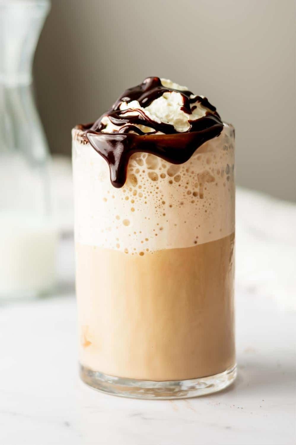  A smooth blend of espresso, milk, and chocolate sauce, all in one refreshing drink.
