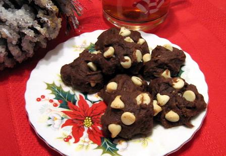  A warm batch of spiced mocha chip cookies to start the day off right!