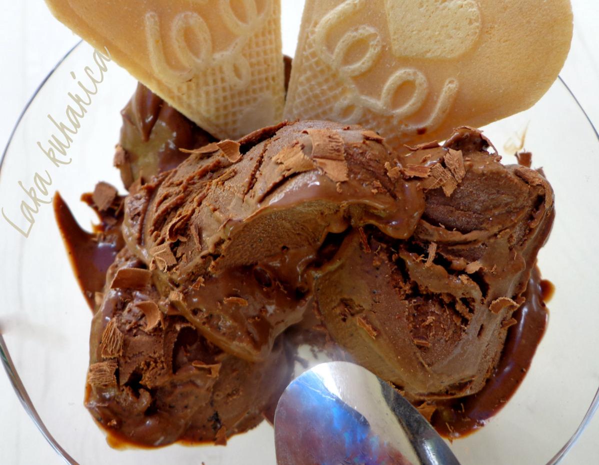  Add a scoop of this Mocha Satin Ice Cream to your favorite dessert and take it to the next level!