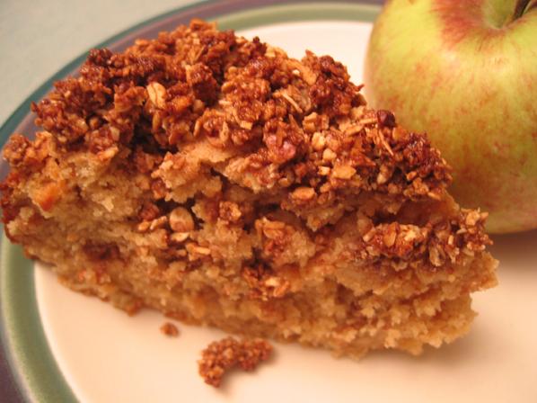 Amazing Apple-Oat Coffee Cake with a Touch of Cinnamon