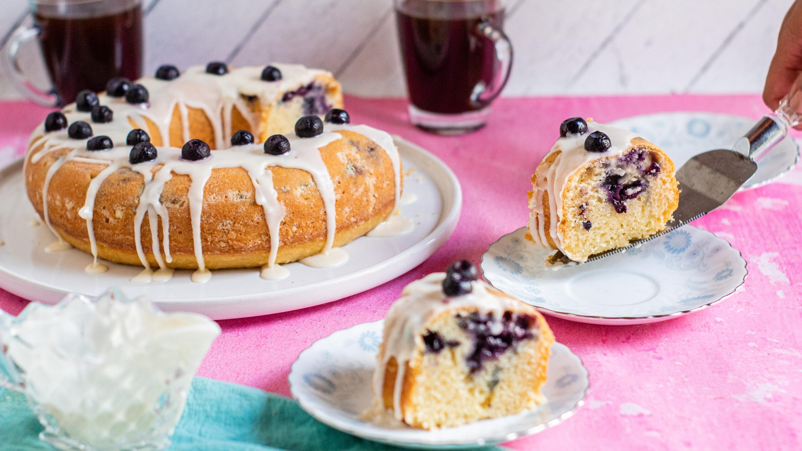 Indulge in the Irresistible Blueberry Coffee Cake Recipe