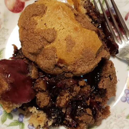 Blueberry Pie Filling Coffee Cake With Spice Topping