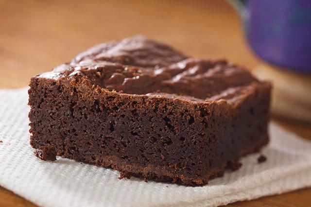  Chocolate and coffee lovers unite! These mocha brownies are the ultimate indulgence.