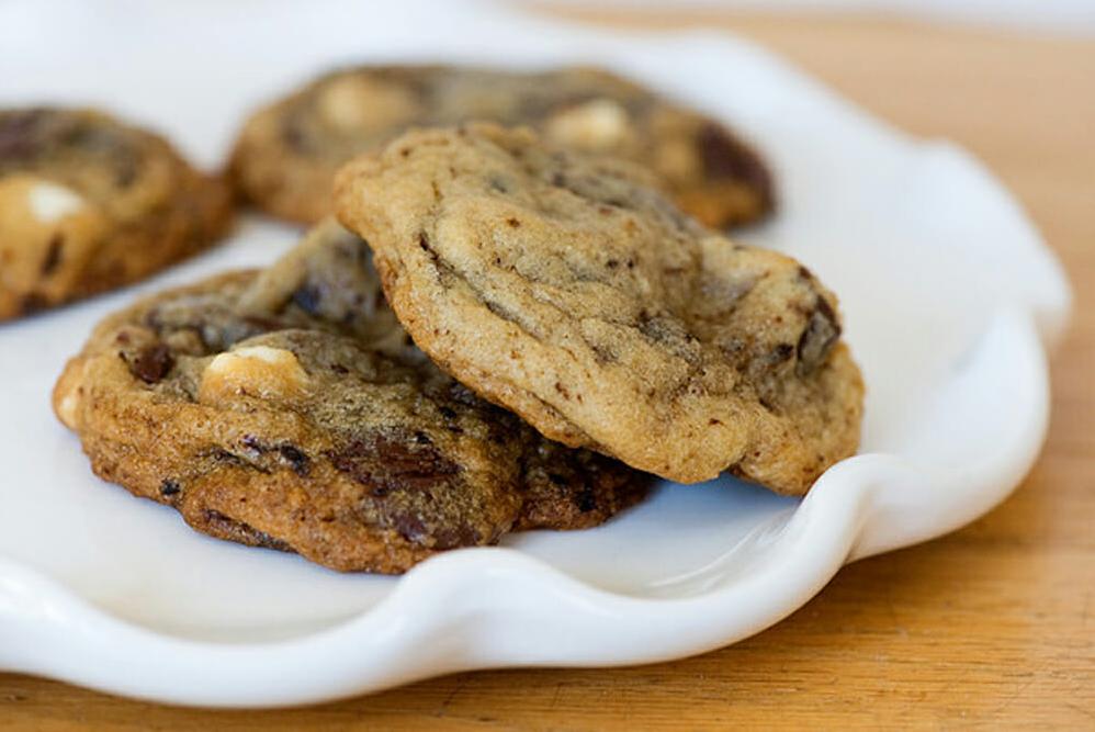  Chocolate lovers, rejoice! These Mocha Oat/Chocolate Chip Cookies are a game changer.