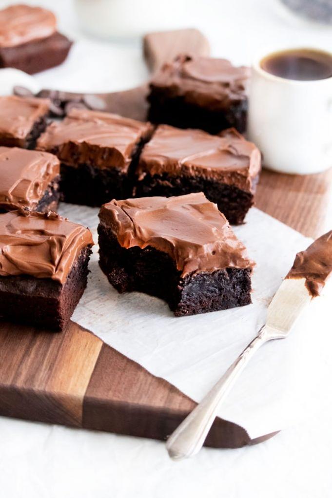  Dive into chocolate heaven with these delectable Dark Chocolate Mocha Brownies!