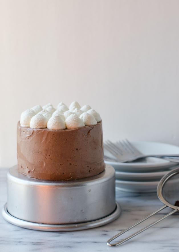  Experience a little slice of paradise with these petite mocha cakes.