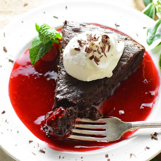 Flourless Chocolate Espresso Cake With Raspberry Sauce