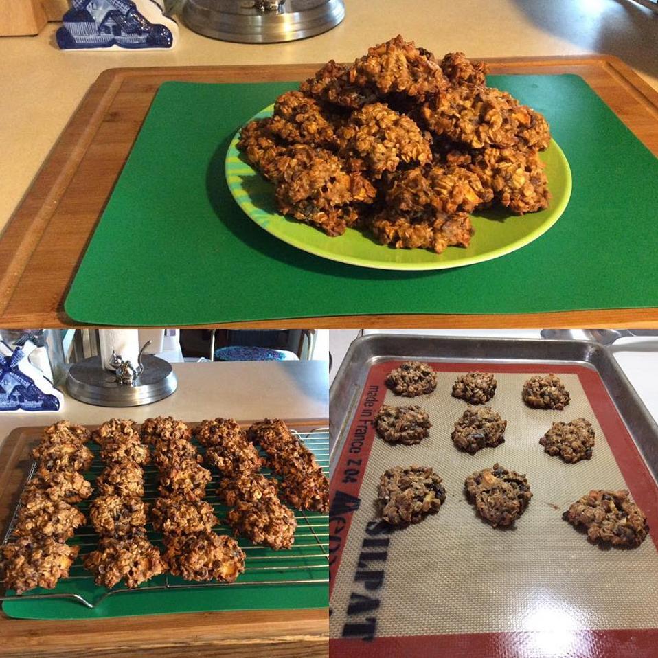  Get ready to sink your teeth into these chewy, wholesome and delicious oatmeal cookies!