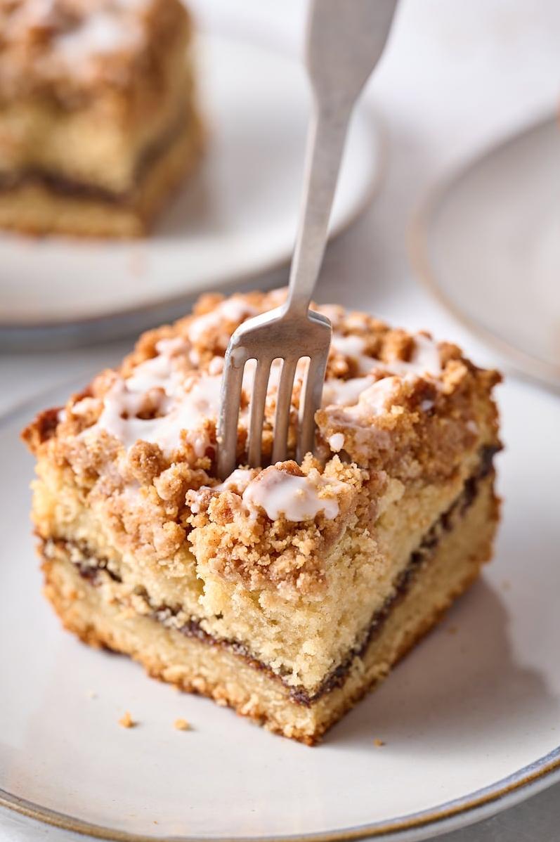  Golden, crispy crumb topping paired with a moist, fluffy cake base takes this classic dessert to the next level.
