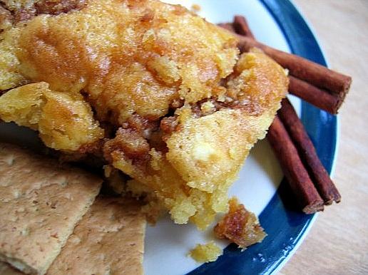 Delicious Graham Cracker Coffee Cake Recipe for Breakfast