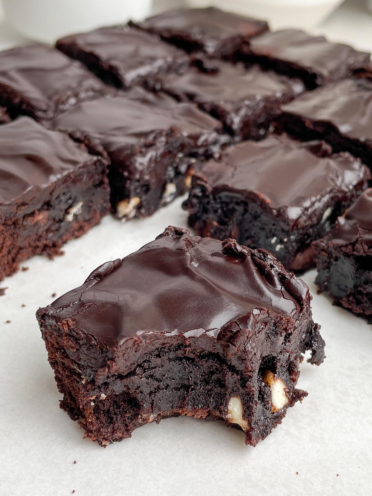  Indulge in a decadent treat with these Easy Frosted Dark Chocolate Brownies
