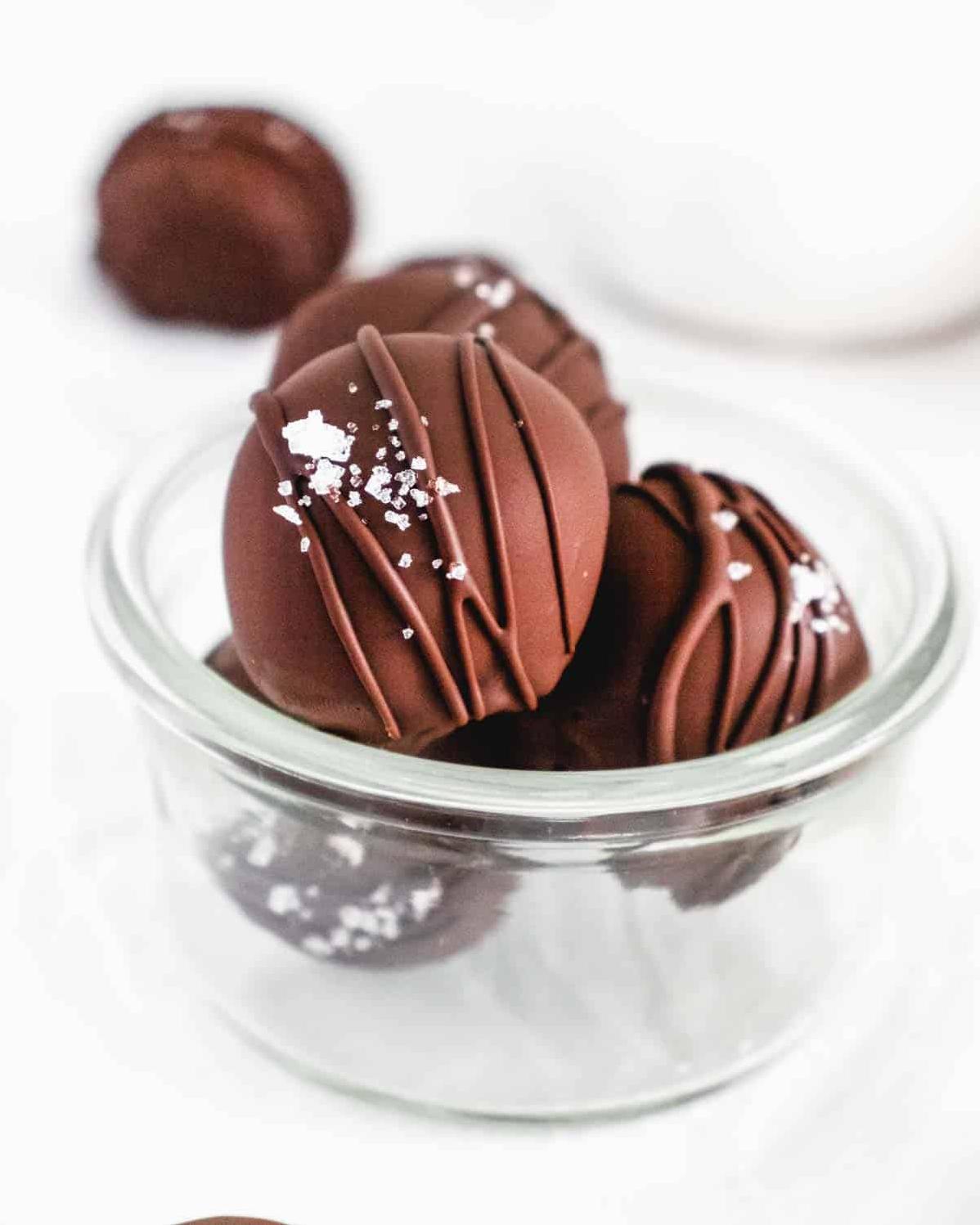  Indulge in a rich and decadent treat with these Chocolate Mocha Truffles 🍫☕️