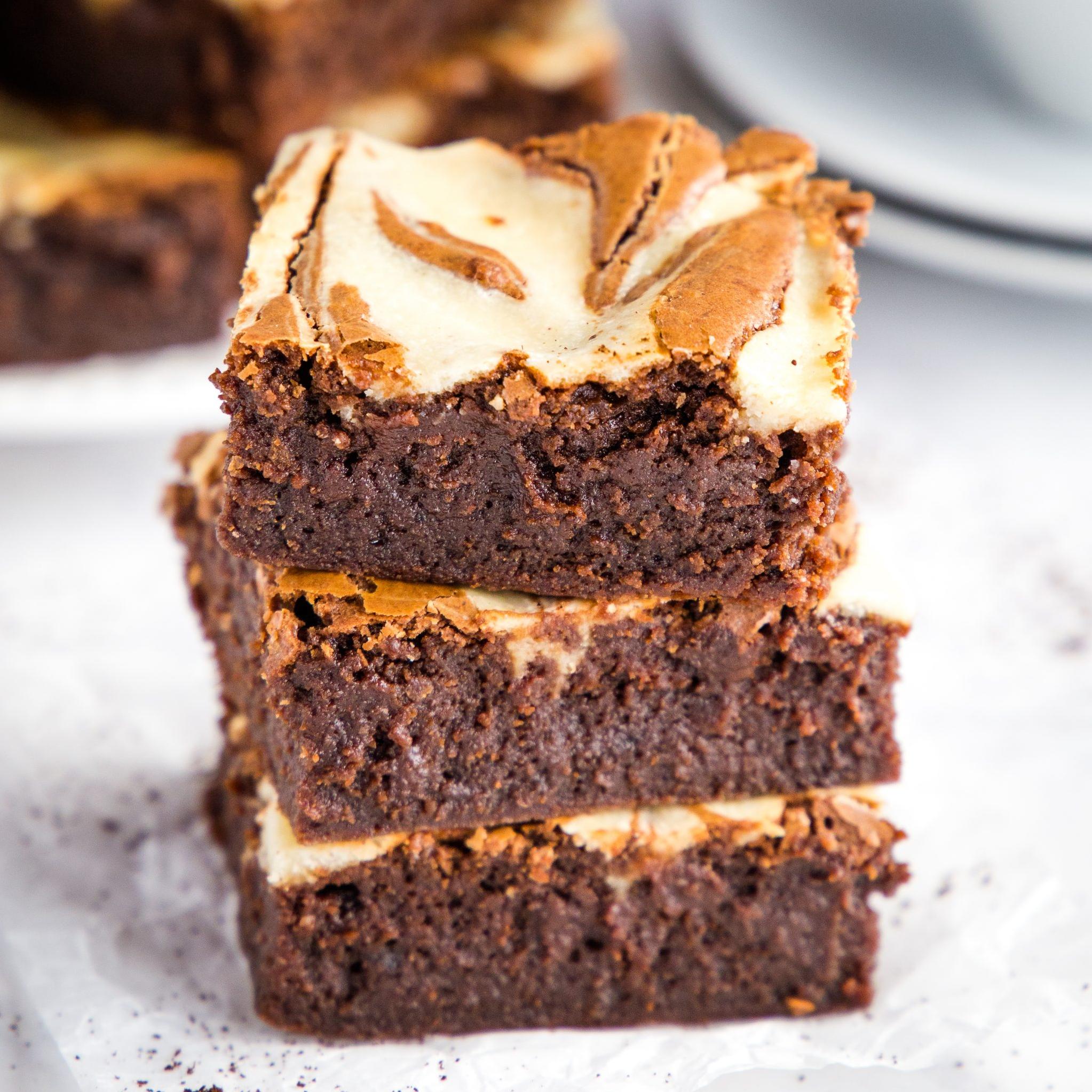  Indulge in a slice of heaven with our Mocha Brownie Cheesecake!