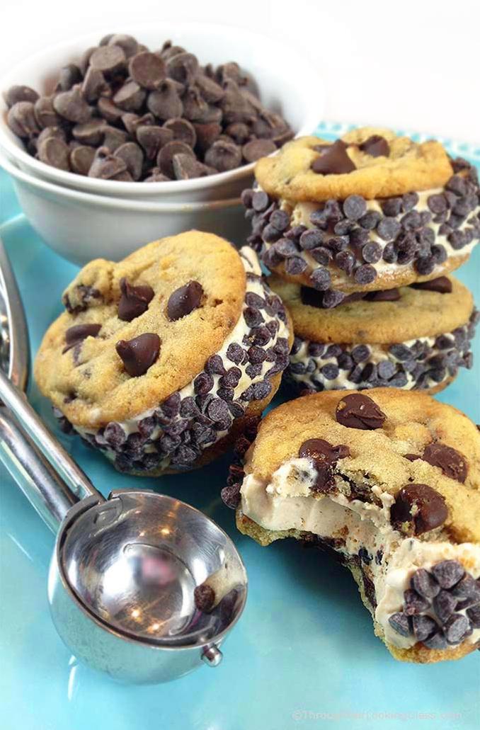  Indulge in chocolatey-coffee goodness with our Choco-Mocha Ice Cream Cookie Sandwiches!