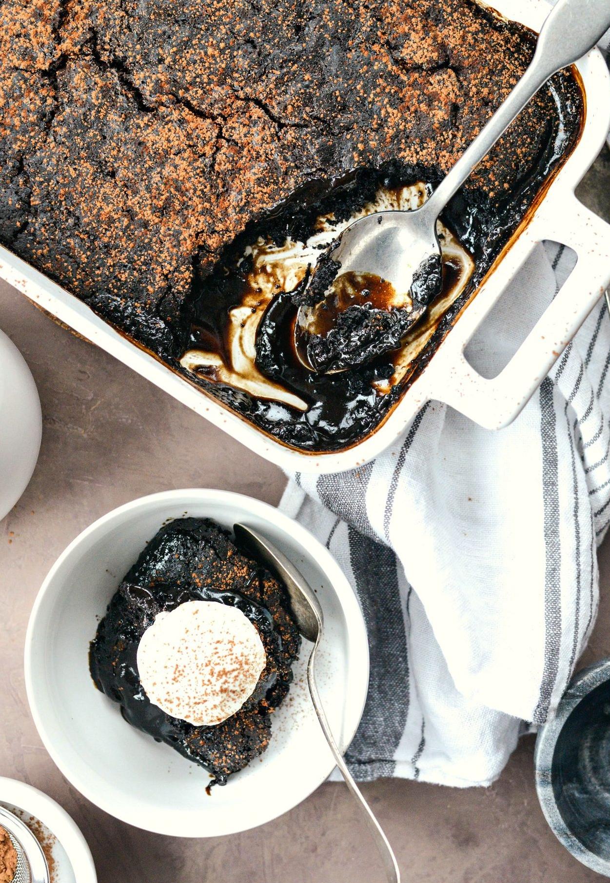  Indulge your sweet tooth with this heavenly Chocolate Espresso Pudding Cake!