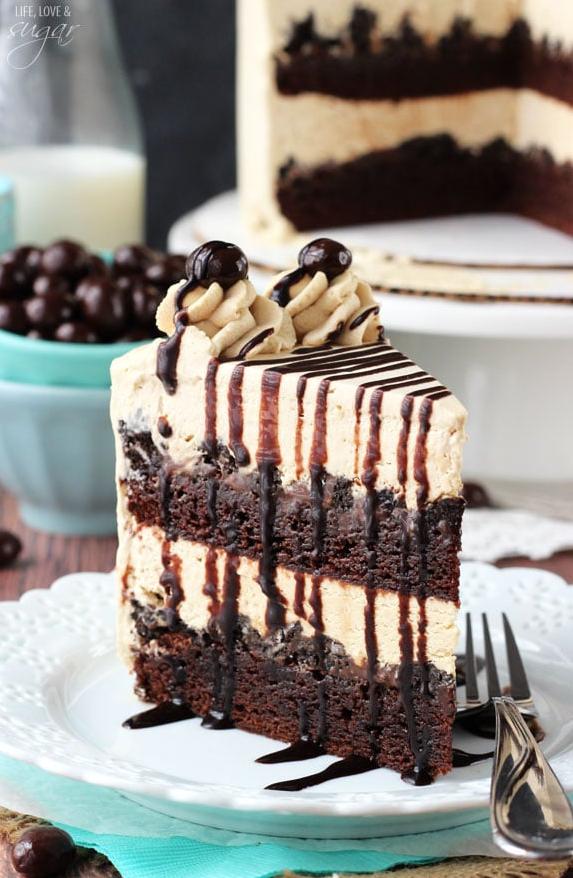  Make a statement with this stunning mocha brownie cake at your next gathering.