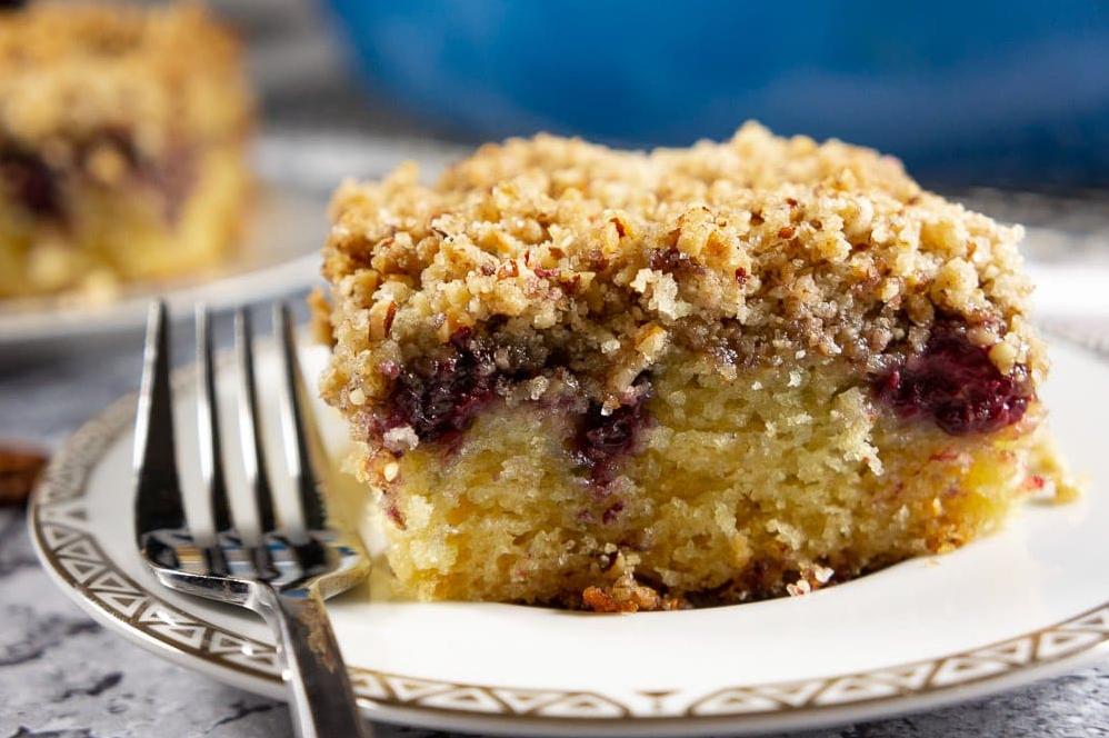  Make your weekend extra special with this blackberry coffee cake