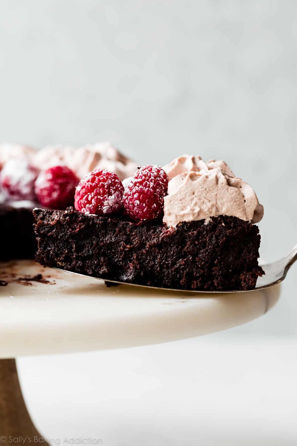 Delicious Mocha Chocolate Flourless Cake Recipe