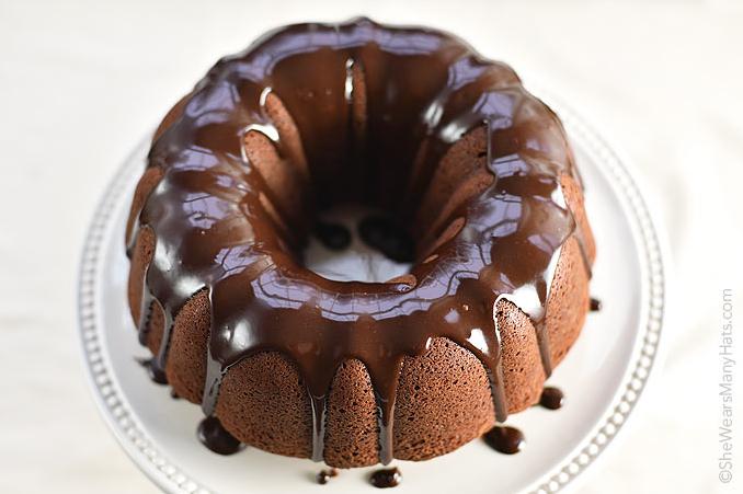  Need a pick-me-up? This chocolate espresso icing will do the trick.