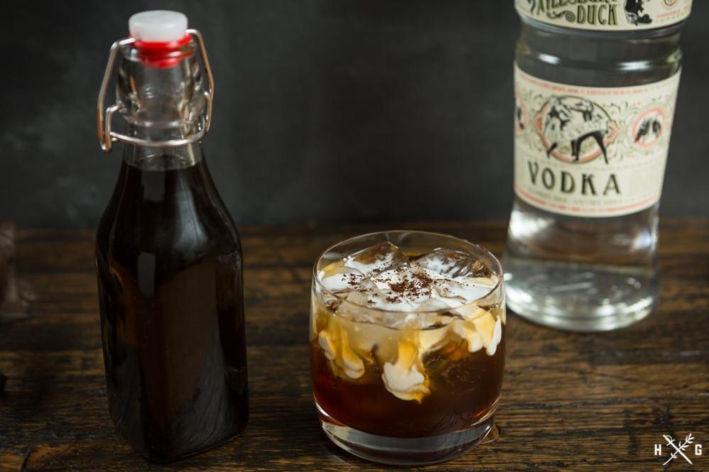  Put your barista skills to the test with this delicious and easy-to-make coffee liqueur!
