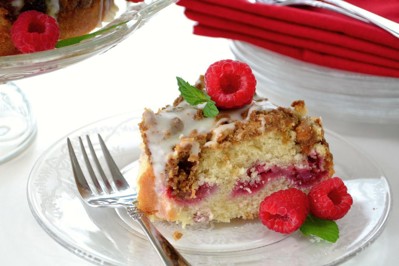 Mouthwatering Raspberry Streusel Coffee Cake Recipe