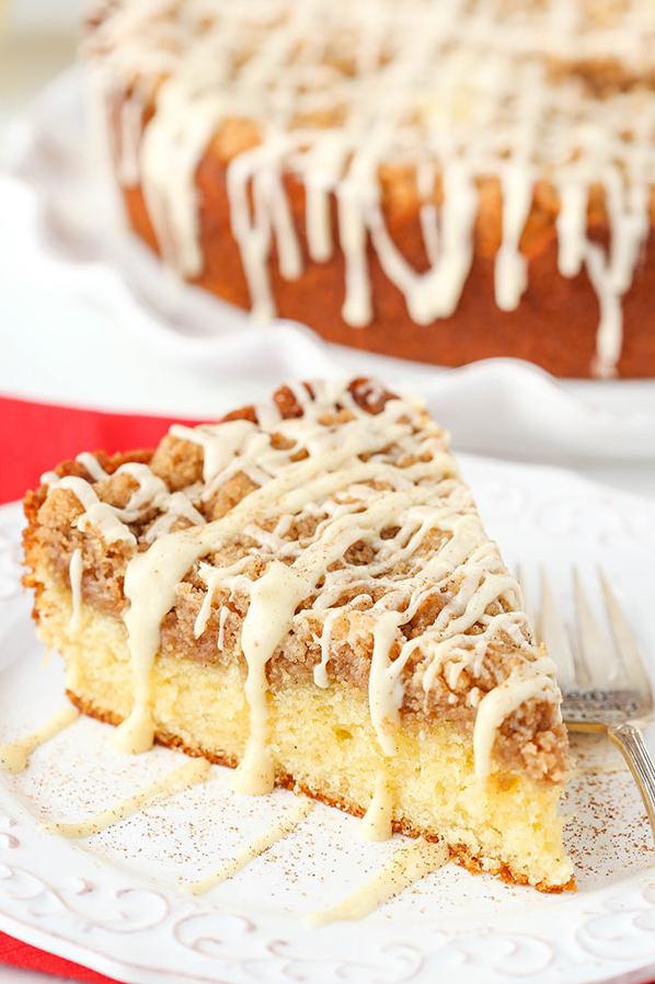  Spice up your holiday season with this scrumptious eggnog cake.