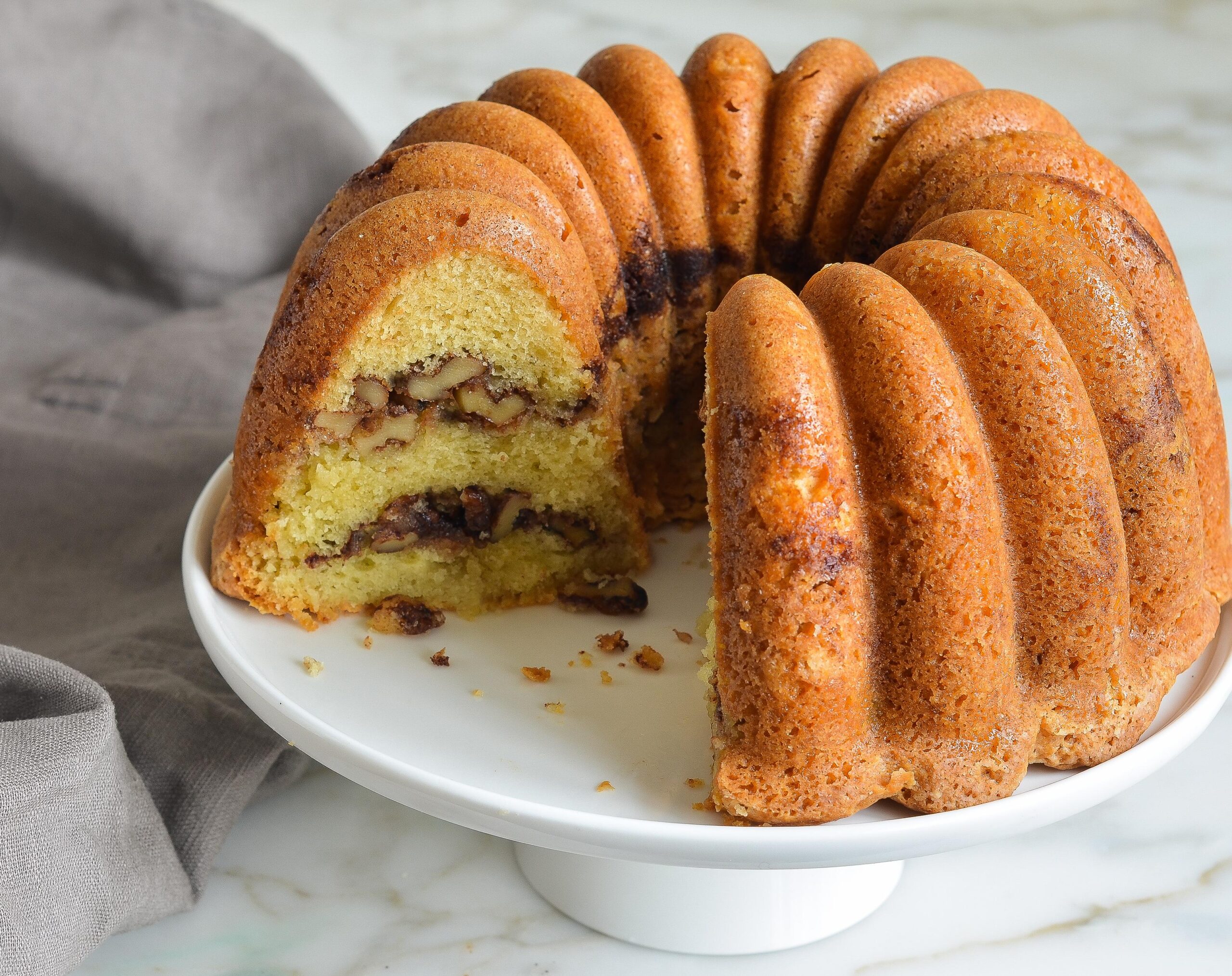  Sweeten up your morning with this scrumptious Cinnamon Walnut Coffee Cake.