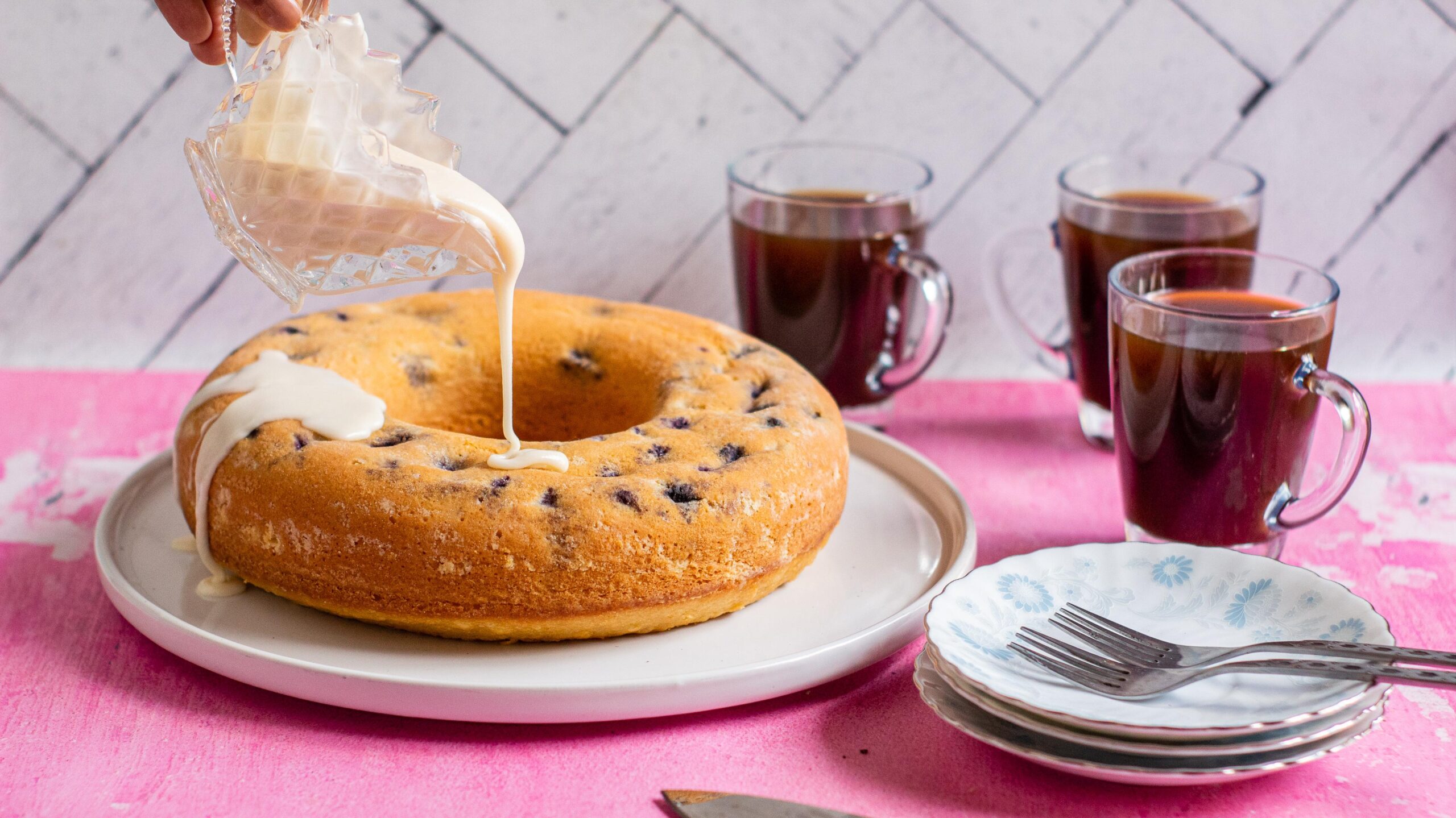  Sweeten your morning with this divine Blueberry Coffee Cake!