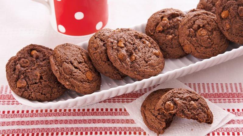  These cookies are perfect for those who love coffee in all forms, as the recipe includes the signature espresso flavor of cappuccino.