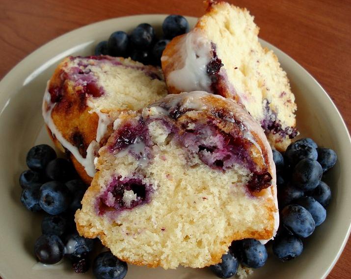  This Blueberry Coffee Cake is so good - it'll make you want to wake up early!