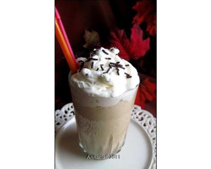  This Cafe Swiss Mocha is a crowd-pleaser and a showstopper.