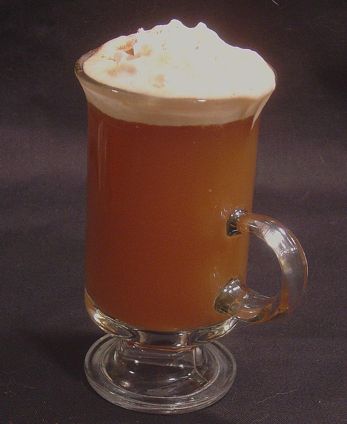  This delicious caramel coffee cider will satisfy your cravings and warm your soul!
