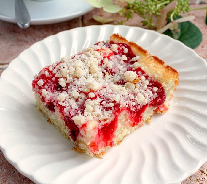  Treat your taste buds to a cherrylicious coffee cake