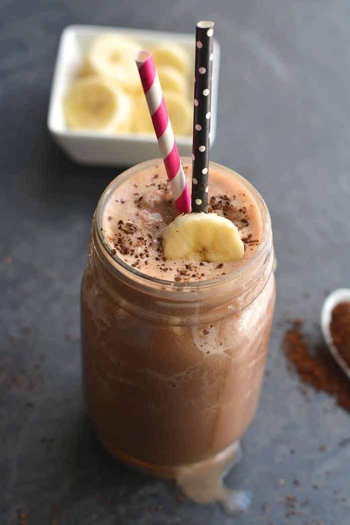  Whether you're on-the-go or relaxing at home, this vegan mocha smoothie is the perfect pick-me-up