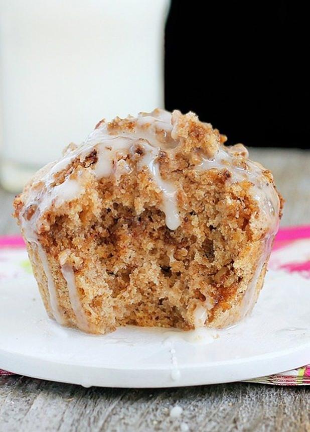  With just a few simple ingredients and a microwave, you can have a freshly baked coffee cake in minutes.